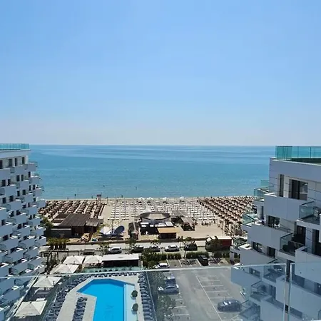 Infinity Boutique - Gym Roof & 3* Navodari