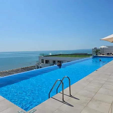 Infinity Boutique - Gym Roof & 3*