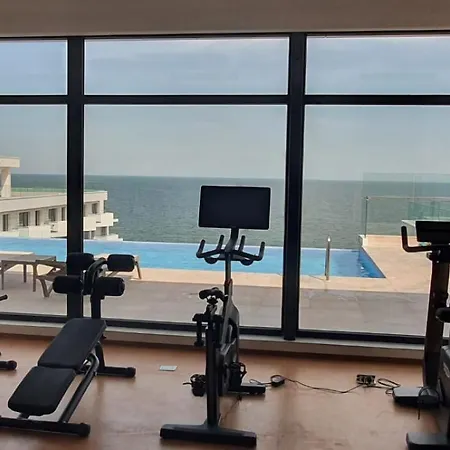 Infinity Boutique - Gym Roof & Apartment 3*